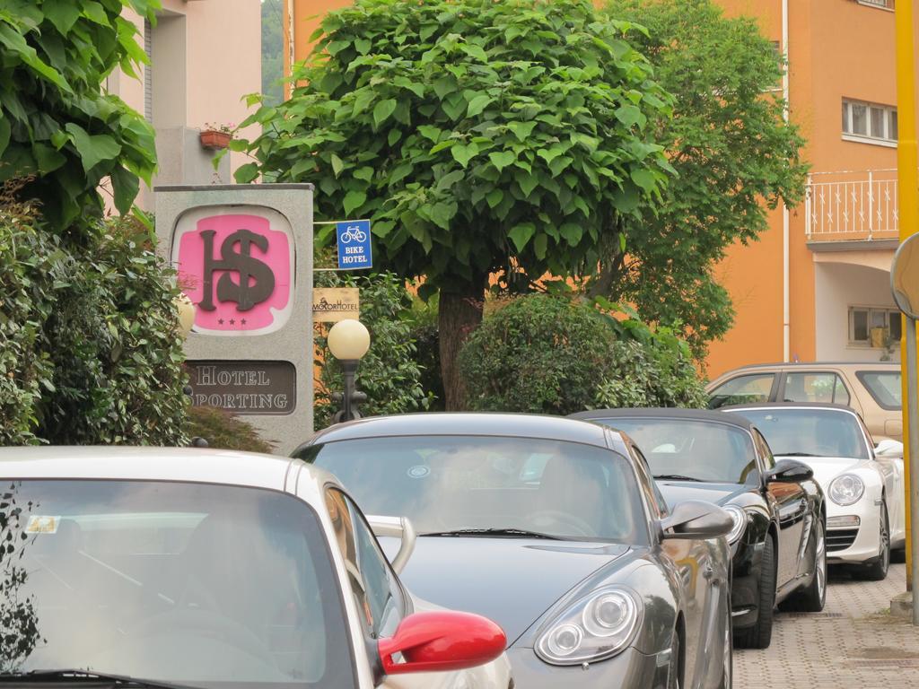 Hotel Sporting Tabiano Terme Bagian luar foto