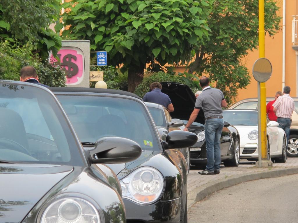 Hotel Sporting Tabiano Terme Bagian luar foto