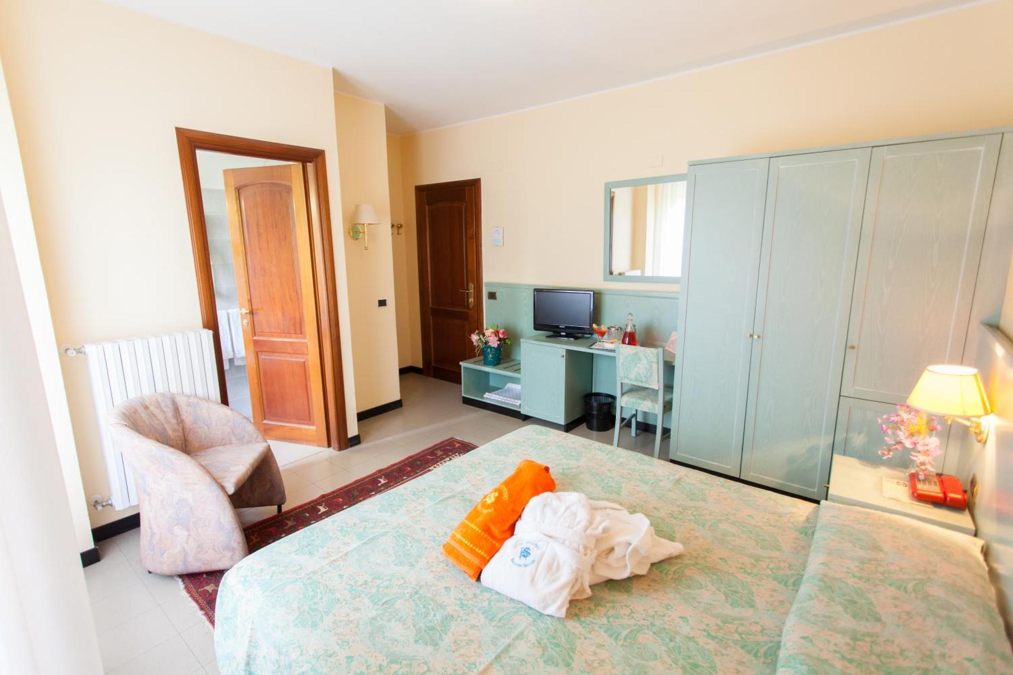 Hotel Sporting Tabiano Terme Ruang foto