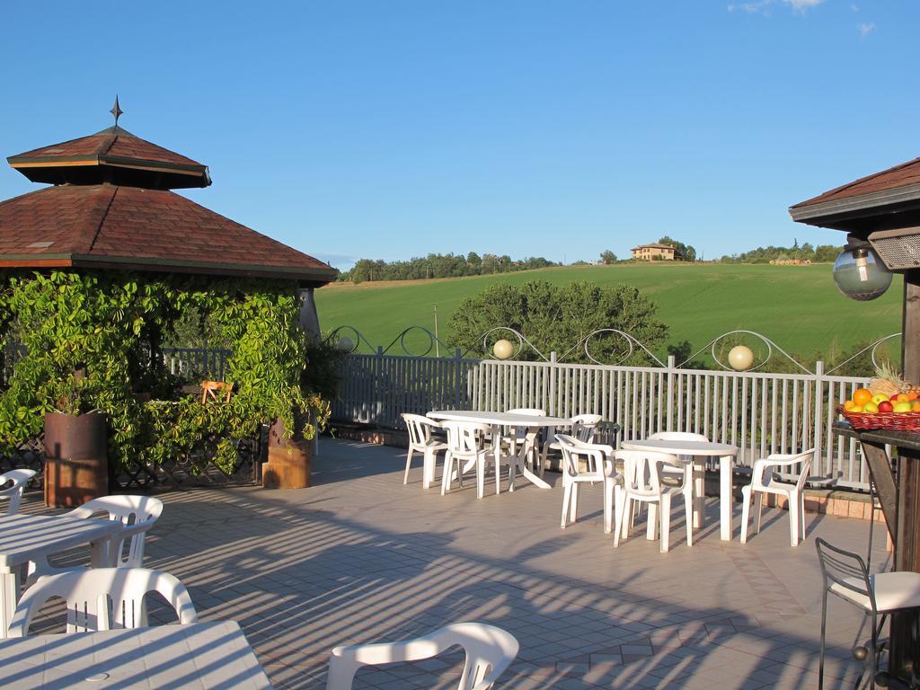 Hotel Sporting Tabiano Terme Bagian luar foto