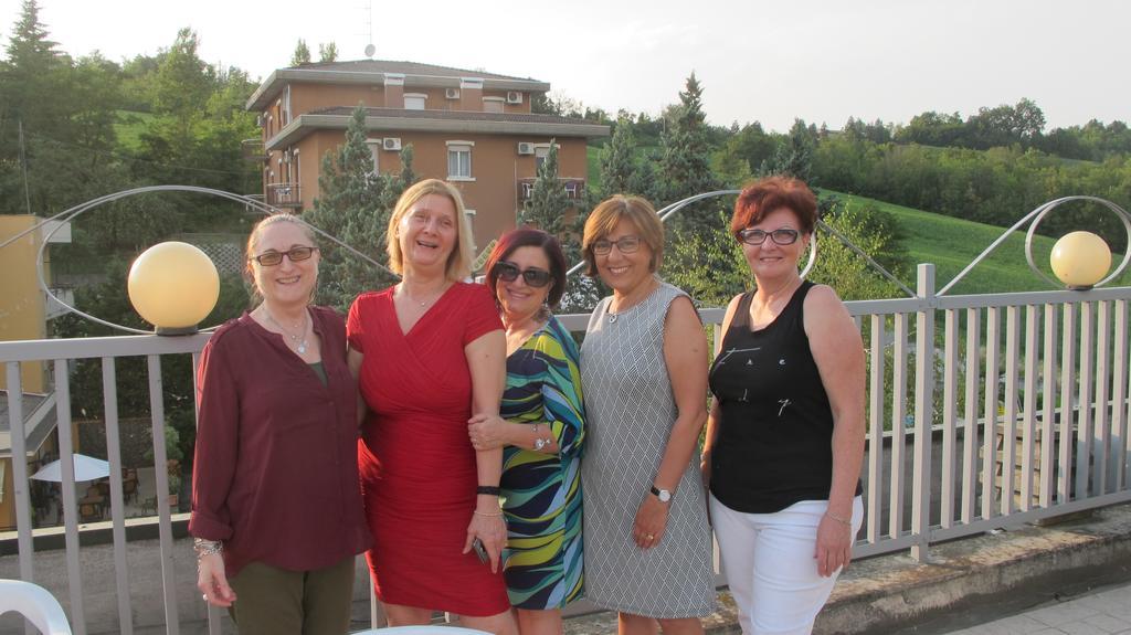 Hotel Sporting Tabiano Terme Bagian luar foto