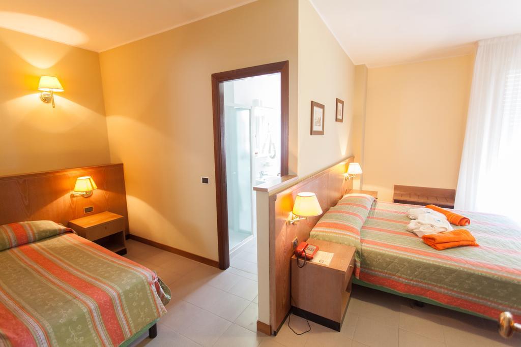 Hotel Sporting Tabiano Terme Bagian luar foto