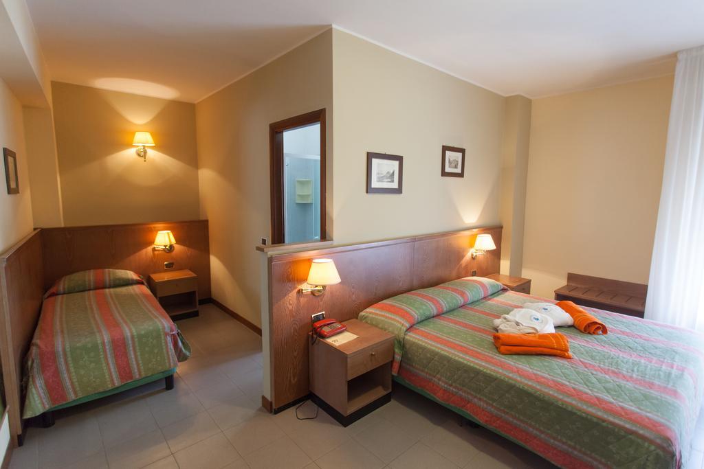 Hotel Sporting Tabiano Terme Bagian luar foto